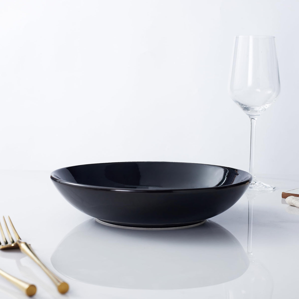 Black Ceramic Bowls Set of 4, 9 Inch 40 oz Microwave and Oven Safe M220