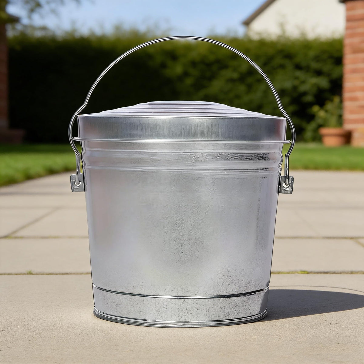 6-Gallon Galvanized Steel Storage Can with Locking Lid M935874