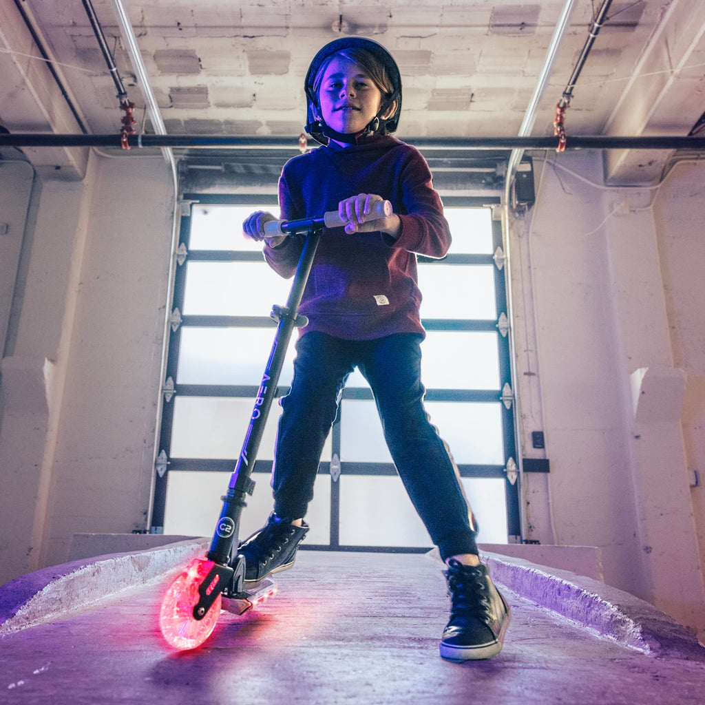 Two-Wheel Kick Scooter for Kids 5-8 with RGB Lights K513